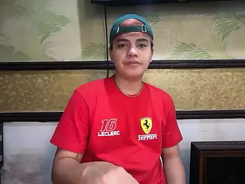 Snapshot of urbigcutienasio chatting on June 27, 7:41 pm urbigcutienasio online show from June 27, 7:41 pm