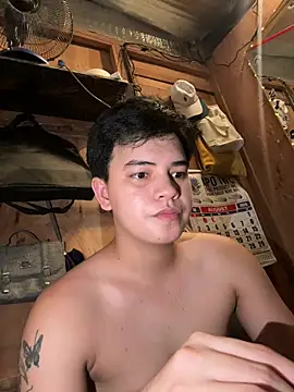 Snapshot of urbigcutienasio chatting on August 6, 5:26 pm urbigcutienasio online show from August 6, 5:26 pm