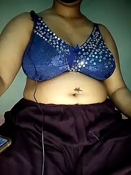 Snapshot of Neaha67 chatting on April 3, 4:10 am Neaha67 online show from April 3, 4:10 am