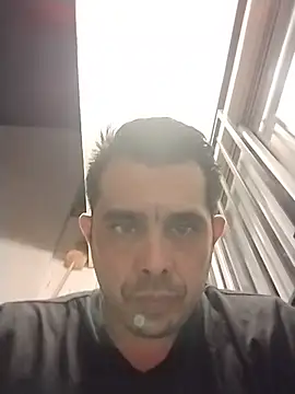 Snapshot of manuel4200 chatting on July 19, 10:30 am manuel4200 online show from July 19, 10:30 am
