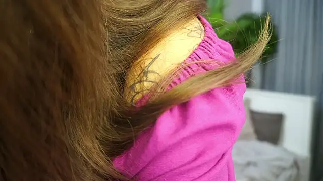 JulyMilky online show from March 22, 2:09 pm