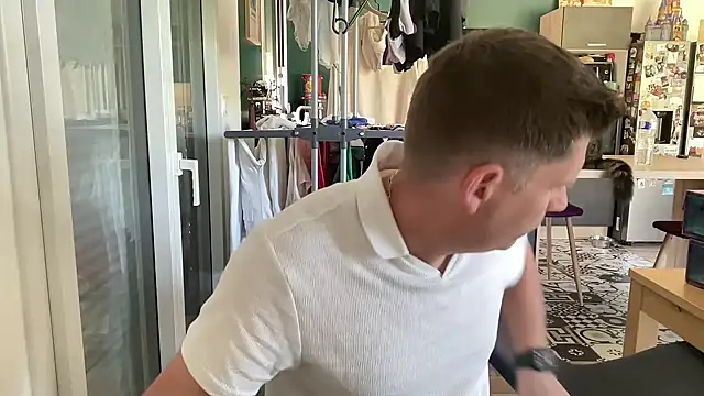 Minmoi1984 online show from April 21, 9:37 am