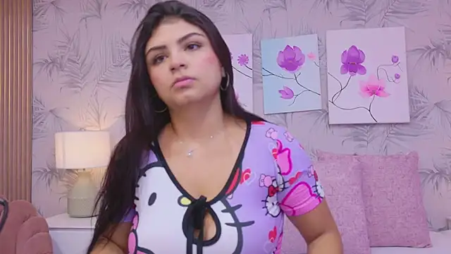 Snapshot of EmmaLeens chatting on February 27, 12:38 pm EmmaLeens online show from February 27, 12:38 pm