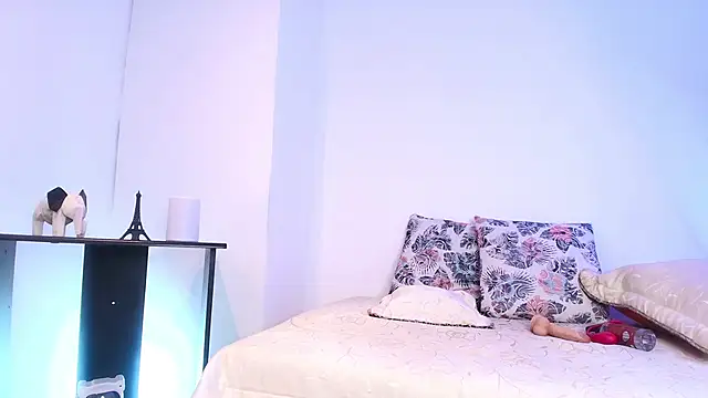 VanessaBels  online show from March 3, 7:09 pm