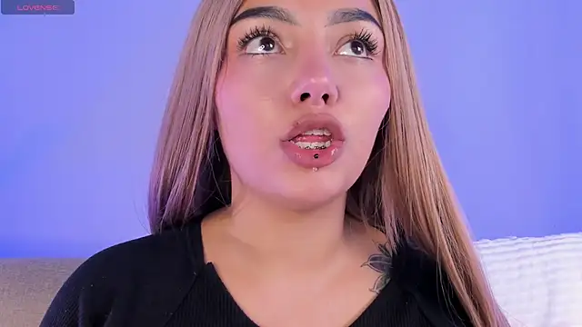 NinaAngel6 online show from March 7, 1:52 pm