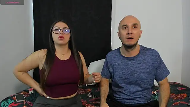 Snapshot of Cintya_n_Roger chatting on May 8, 9:09 pm Cintya n Roger online show from May 8, 9:09 pm