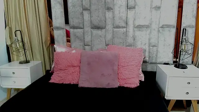 Snapshot of sharon_noa chatting on April 22, 2:07 pm sharon noa online show from April 22, 2:07 pm