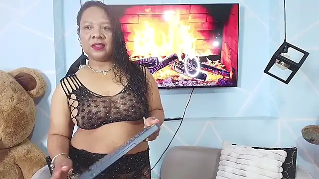 Snapshot of sharon_noa chatting on May 28, 2:25 pm sharon noa online show from May 28, 2:25 pm