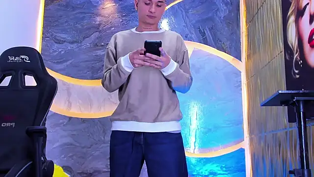 Matheus Ic  online show from February 23, 8:39 pm