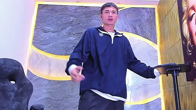 Matheus Ic  online show from March 2, 8:48 pm