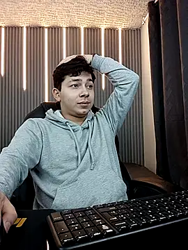 Julian Smith21 online show from March 20, 11:48 am