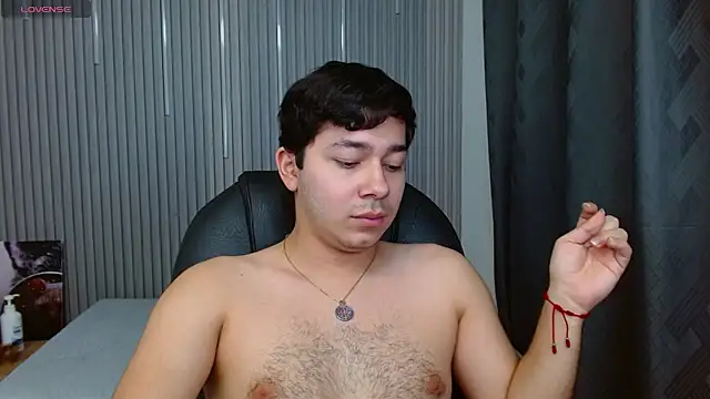 Snapshot of Julian_Smith21 chatting on April 25, 1:08 am Julian Smith21 online show from April 25, 1:08 am