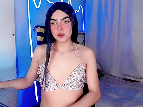 xyaraluv  online show from April 18, 5:11 am