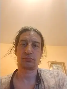 Snapshot of pursy5423 chatting on May 5, 11:57 pm pursy5423 online show from May 5, 11:57 pm