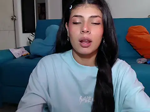 Snapshot of Mini_Sky chatting on March 12, 1:17 pm Mini Sky online show from March 12, 1:17 pm