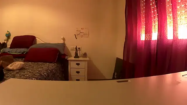 Gatitamiau40 online show from April 20, 10:07 am