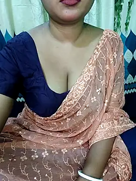 Snapshot of Turshaio chatting on July 4, 8:26 pm Turshaio online show from July 4, 8:26 pm