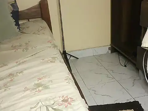 Snapshot of ReeRee697 chatting on March 3, 9:53 pm ReeRee697 online show from March 3, 9:53 pm