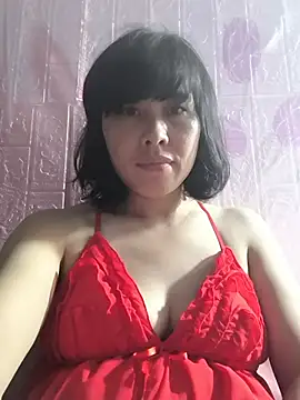 Snapshot of juicy-milu chatting on July 5, 2:02 pm juicy-milu online show from July 5, 2:02 pm