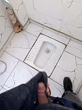 Snapshot of KADINDELISI34 chatting on March 2, 9:49 am KADINDELISI34 online show from March 2, 9:49 am