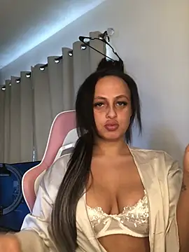 mayawesttt online show from March 6, 12:45 pm