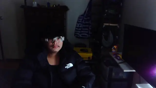 Snapshot of longlongsong chatting on March 1, 11:56 am longlongsong online show from March 1, 11:56 am