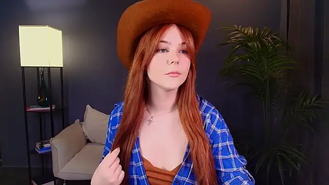 Elle Funning online show from May 14, 3:24 am