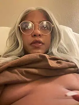 princessandthefootjob online show from April 27, 2:31 am