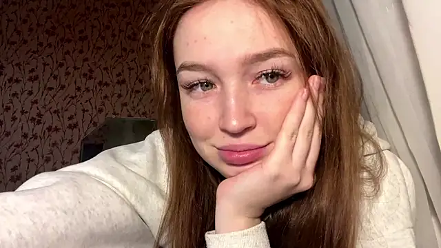 Hanna  Montanna online show from March 5, 3:41 pm