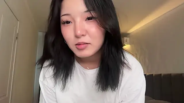 minnie joy online show from May 9, 12:32 pm
