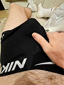 Kiffeur2Tn online show from April 6, 9:16 pm