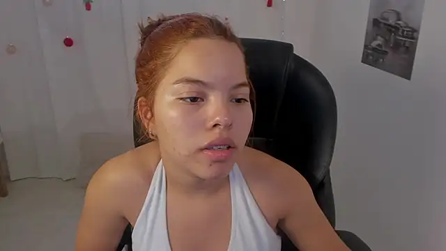 Snapshot of everyh_1 chatting on March 3, 9:21 pm everyh 1 online show from March 3, 9:21 pm