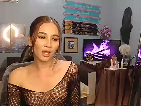 Snapshot of Demonsfuck chatting on May 14, 11:50 am Demonsfuck online show from May 14, 11:50 am