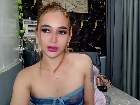 Snapshot of Demonsfuck chatting on July 11, 1:30 am Demonsfuck online show from July 11, 1:30 am