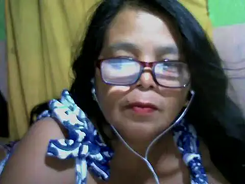 Snapshot of Flowerblossom123 chatting on May 11, 2:56 pm Flowerblossom123 online show from May 11, 2:56 pm