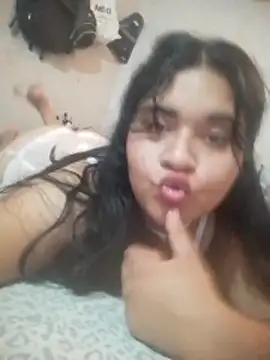 Snapshot of Orianamzn21 chatting on March 15, 7:36 am Orianamzn21 online show from March 15, 7:36 am