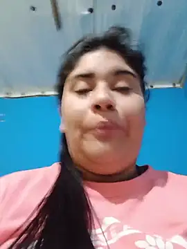 Snapshot of Orianamzn21 chatting on July 3, 9:43 pm Orianamzn21 online show from July 3, 9:43 pm