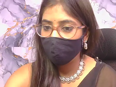 Snapshot of Aayesha-queen chatting on June 5, 6:52 am Aayesha-queen online show from June 5, 6:52 am