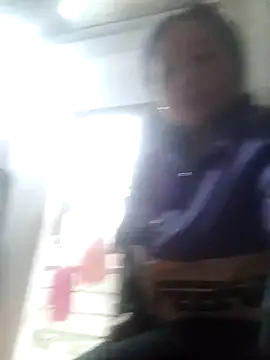 Snapshot of heesuu11 chatting on February 27, 12:32 am heesuu11 online show from February 27, 12:32 am