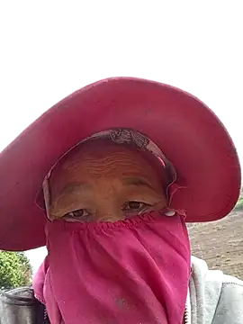 heesuu11 online show from April 1, 8:59 am