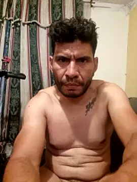 Snapshot of boyp3netrat0r chatting on March 16, 9:24 am boyp3netrat0r online show from March 16, 9:24 am