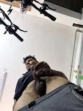 Snapshot of boyp3netrat0r chatting on April 12, 6:35 pm boyp3netrat0r online show from April 12, 6:35 pm