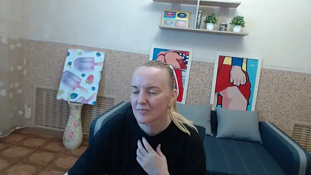 Snapshot of Bella_soulmate chatting on July 5, 5:25 am Bella soulmate online show from July 5, 5:25 am