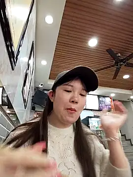 Snapshot of abcd1687 chatting on March 22, 7:23 am abcd1687 online show from March 22, 7:23 am