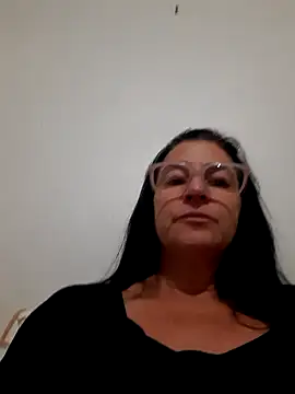Camilegaucha online show from May 2, 1:10 am