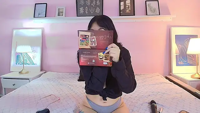 Abigailladyy online show from April 17, 11:46 am