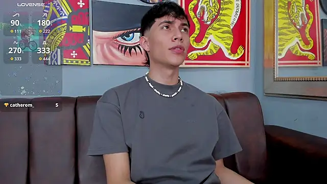 AronTawers online show from April 7, 7:14 pm