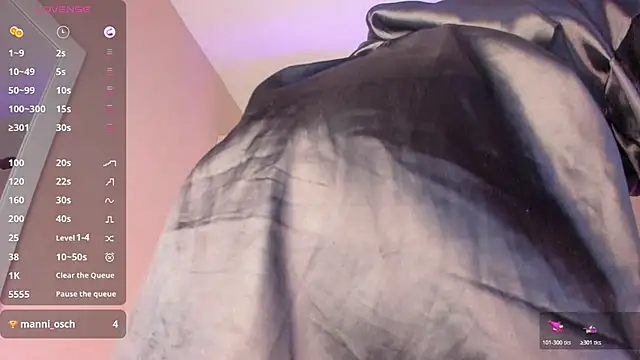 Snapshot of Oshun_444 chatting on April 25, 1:41 pm Oshun 444 online show from April 25, 1:41 pm