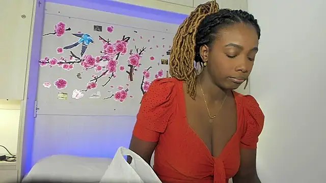 Snapshot of Oshun_444 chatting on June 10, 4:12 am Oshun 444 online show from June 10, 4:12 am