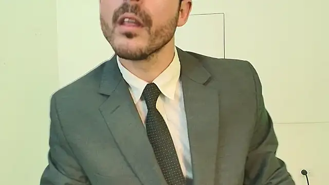 Snapshot of Adams_Sanz chatting on June 17, 9:49 pm Adams Sanz online show from June 17, 9:49 pm